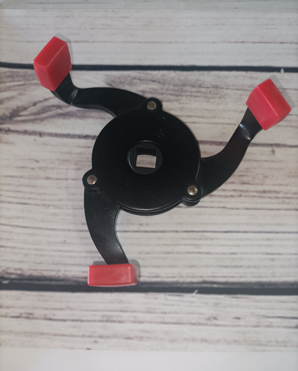 Oil filter wrench